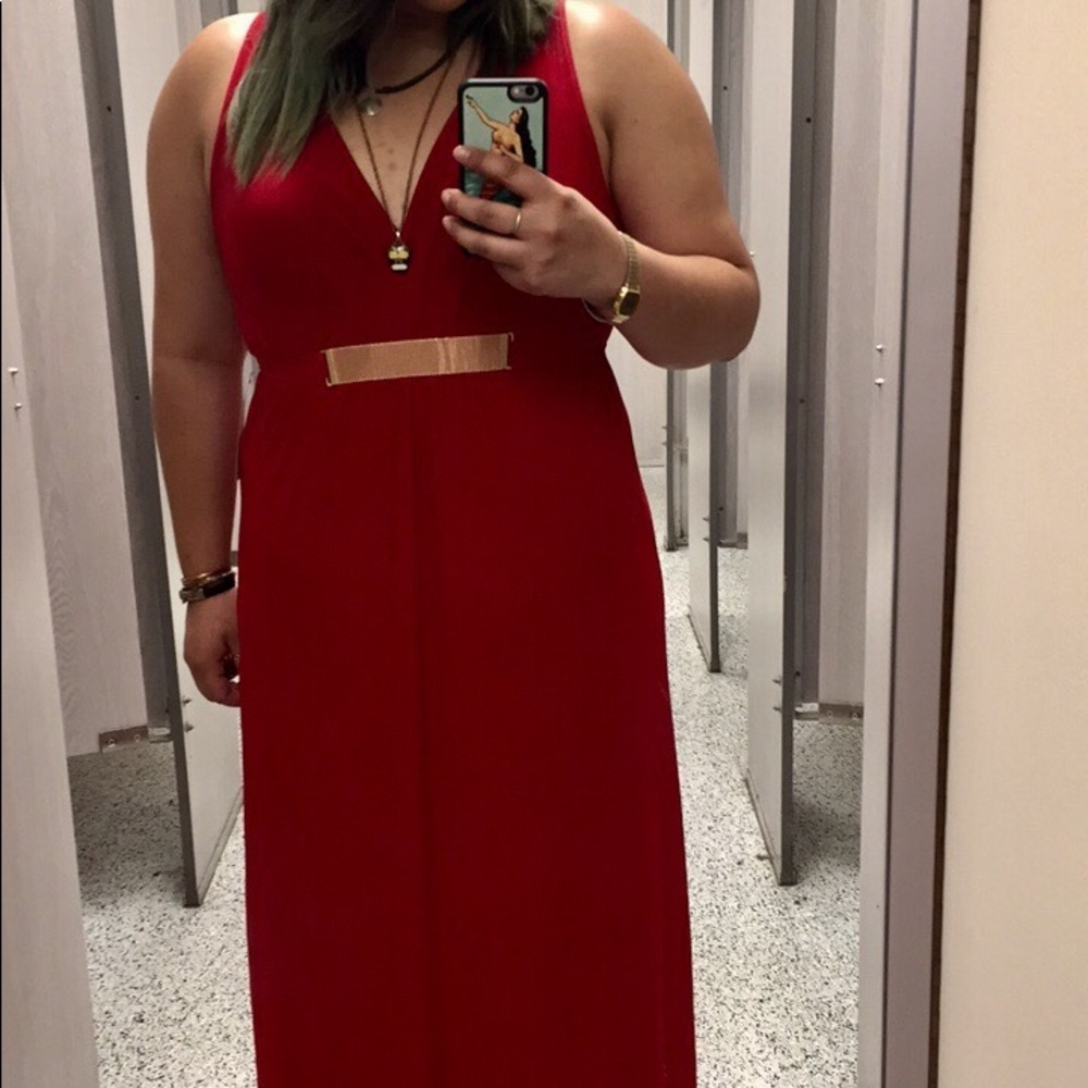 Wild daisy red maxi dress